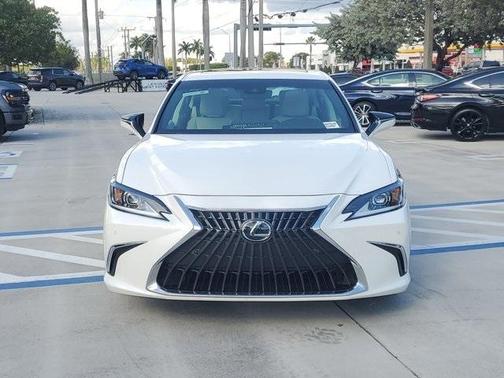 2025 Lexus ES 350 