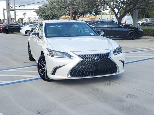 2025 Lexus ES 350 