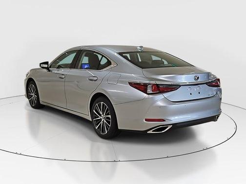 2025 Lexus ES 350