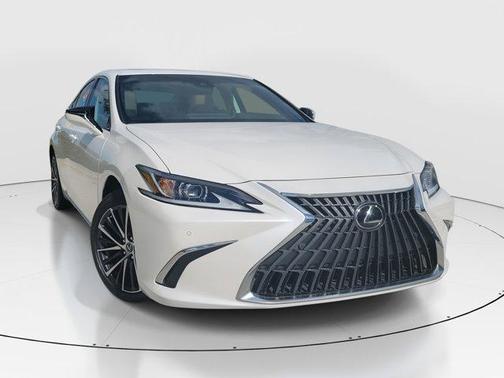2024 Lexus ES 300h Luxury
