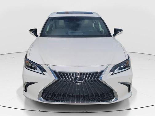 2024 Lexus ES 300h Luxury