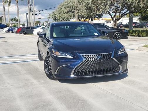 2025 Lexus ES 350 