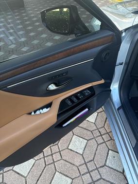 2023 Lexus ES 350