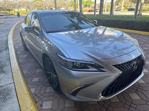 2023 Lexus ES 350