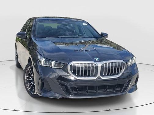 2025 BMW 530 i