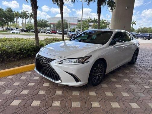 2025 Lexus ES 350 