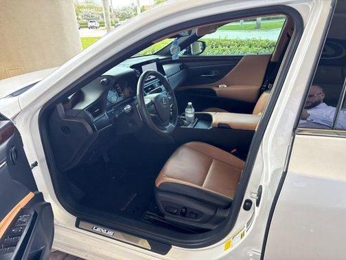Eminent White Pearl 2025 Lexus ES 350