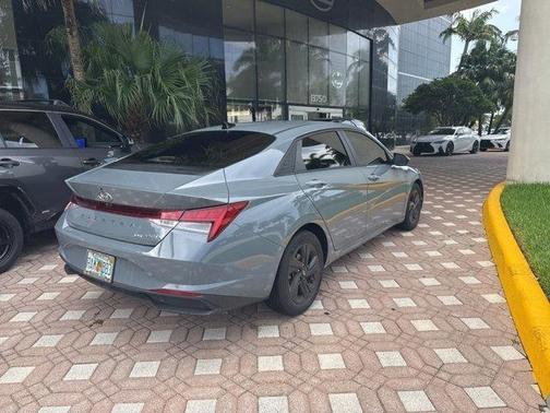 2021 Hyundai ELANTRA HEV Blue