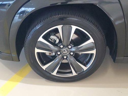 2025 Lexus UX 300h 300H