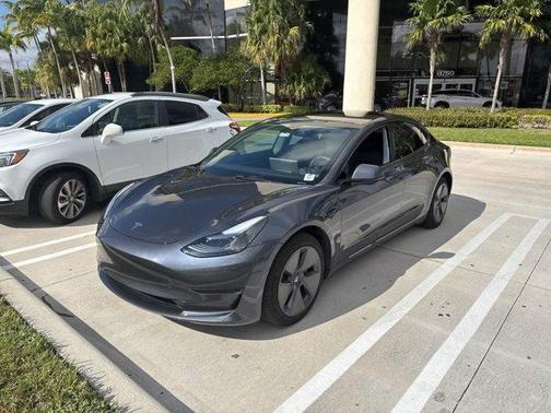 2021 Tesla Model 3 Standard Range Plus