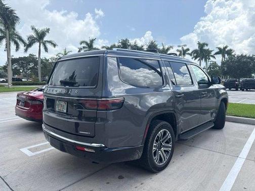 Metallic 2024 Jeep Wagoneer Series II