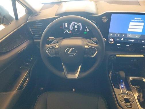 2025 Lexus NX 350h Premium