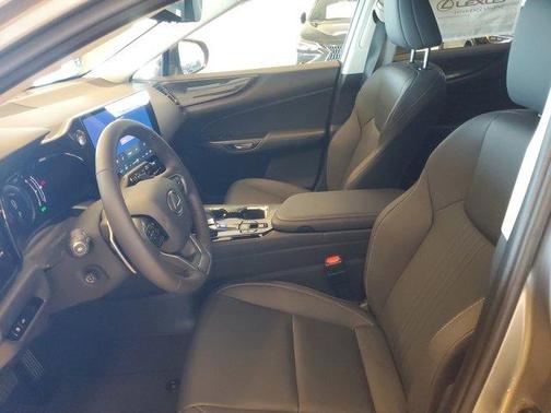 2025 Lexus NX 350h Premium
