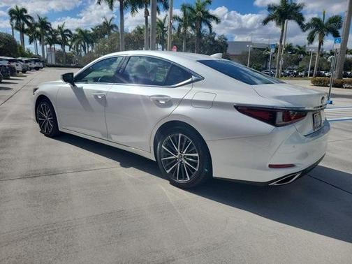 2023 Lexus ES 350 