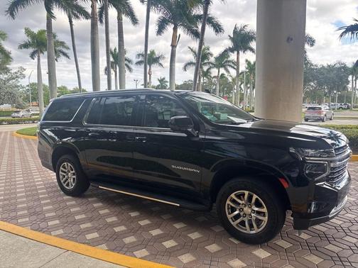 2021 Chevrolet Suburban LT