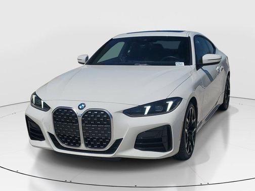 Alpine White 2026 BMW 430 i xDrive