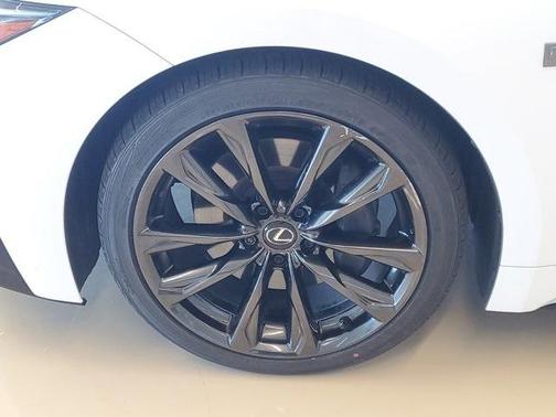 2025 Lexus IS 350 F SPORT Design