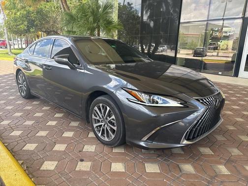 2023 Lexus ES 350 Base