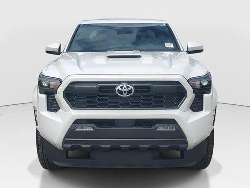 Ice 2025 Toyota Tacoma SR5