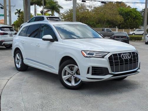 2022 Audi Q7 55 Premium