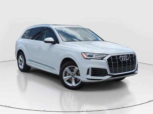 2022 Audi Q7 55 Premium