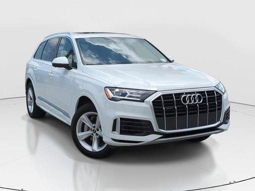 2022 Audi Q7 55 Premium