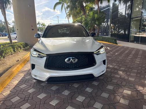 2022 INFINITI QX50 Luxe