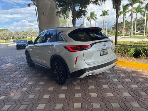 2022 INFINITI QX50 Luxe