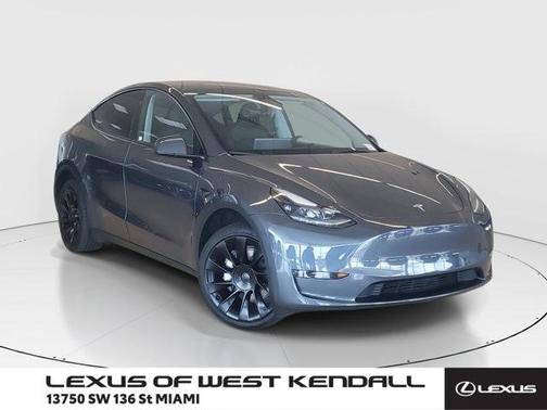 2023 Tesla Model Y Long Range
