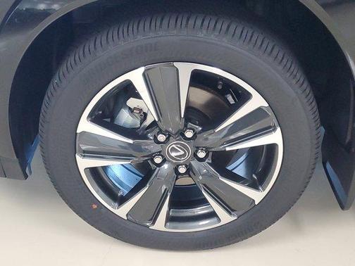 2025 Lexus UX 300h Premium