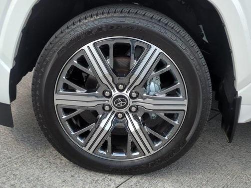 2024 Toyota Sequoia Capstone