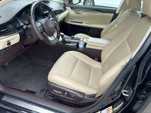2017 Lexus ES 350 Base