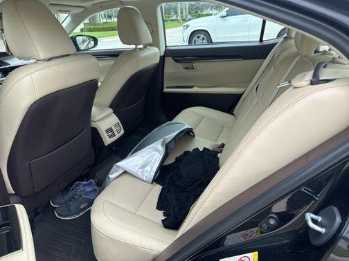 2017 Lexus ES 350 Base
