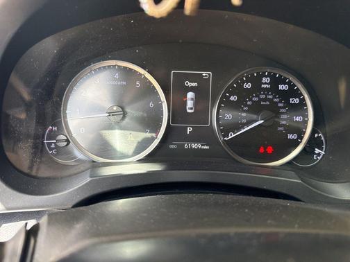 White 2018 Lexus IS 300 Base