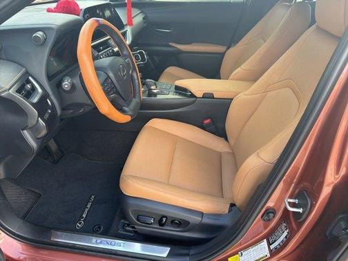 2025 Lexus UX 300h UX 300H