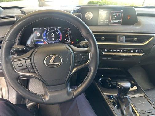 2022 Lexus UX 200 Base
