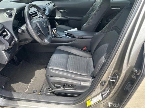 2022 Lexus UX 200 Base