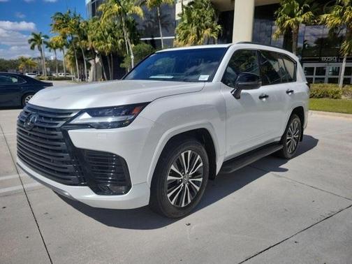 2022 Lexus LX 600 Premium