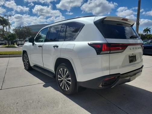 2022 Lexus LX 600 Premium