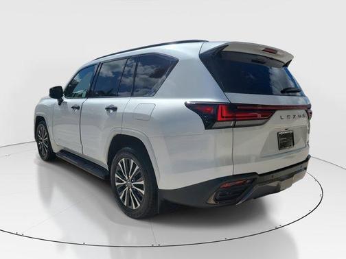 2022 Lexus LX 600 Premium