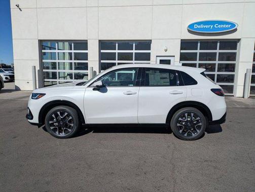 Platinum White Pearl 2026 Honda HR-V EX-L