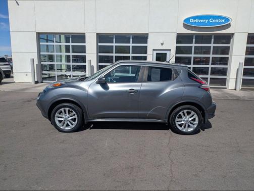 Gun Metallic 2015 Nissan Juke SV