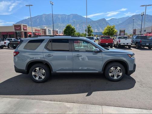 Sonic Gray Pearl 2026 Honda Pilot Black Edition