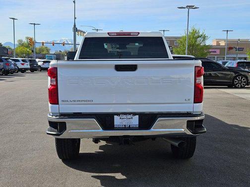 Summit White 2024 Chevrolet Silverado 3500 LT