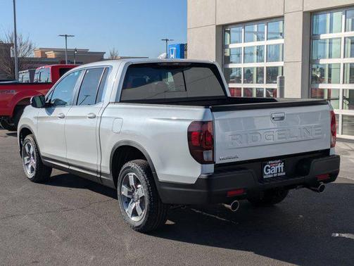Platinum White Pearl 2026 Honda Ridgeline RTL