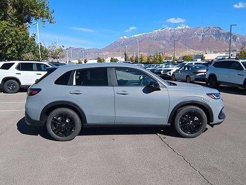 Urban Gray Pearl 2027 Honda HR-V Sport