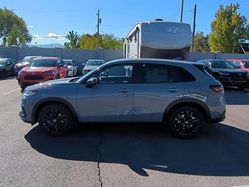 Urban Gray Pearl 2027 Honda HR-V Sport