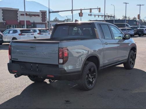 Sonic Gray Pearl 2026 Honda Ridgeline Black