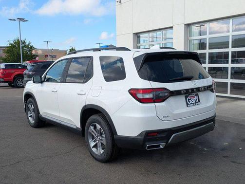 Platinum White Pearl 2026 Honda Pilot EX-L