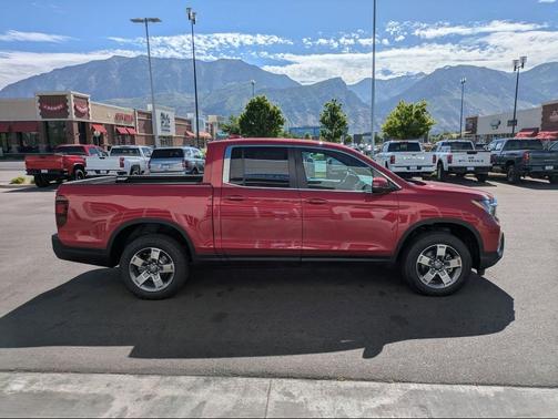 Radiant Red Metallic II 2026 Honda Ridgeline RTL